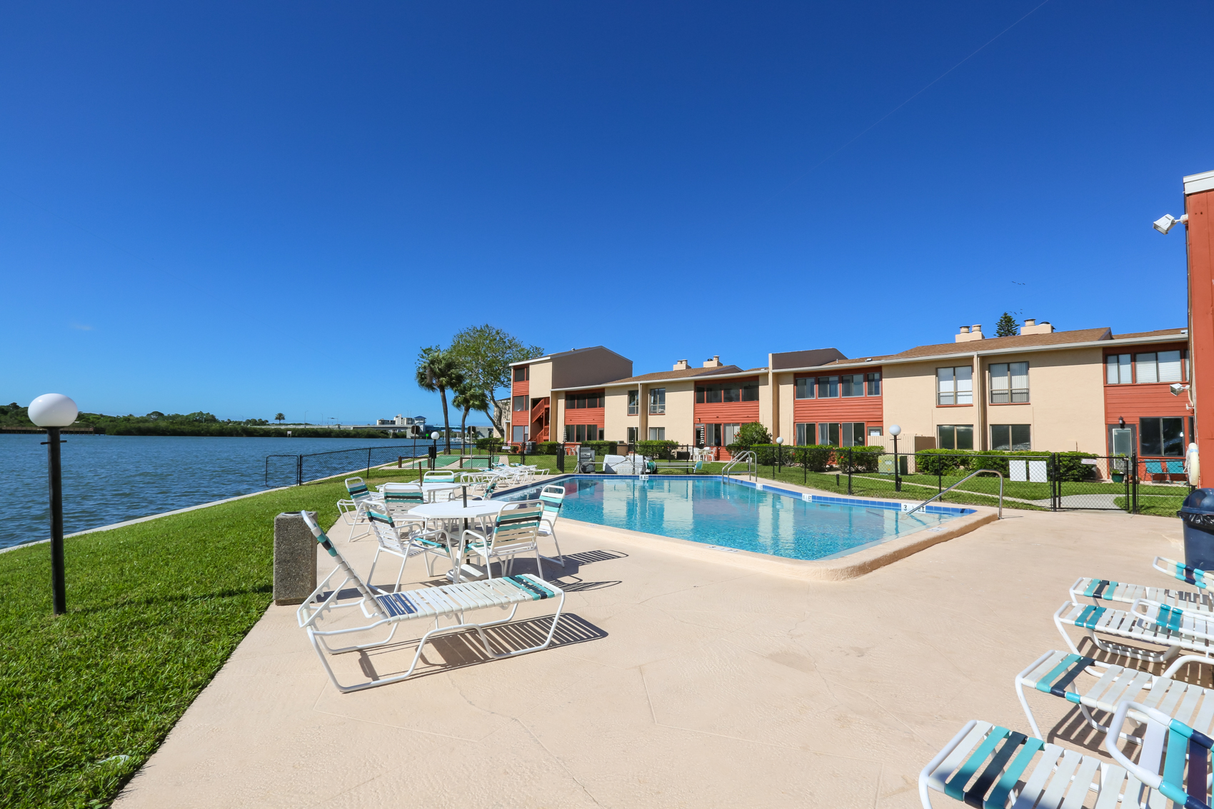 1 Windrush Blvd # 4, Indian Rocks Beach, FL 33785