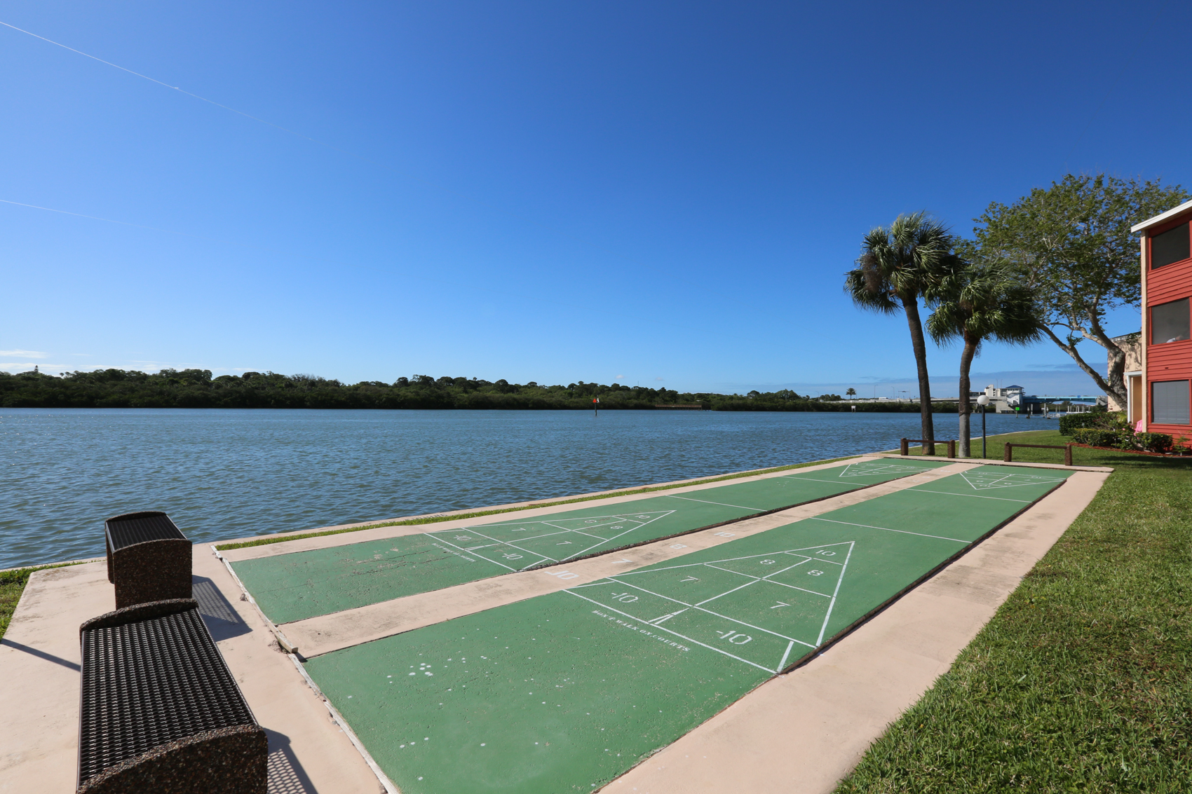 1 Windrush Blvd # 4, Indian Rocks Beach, FL 33785