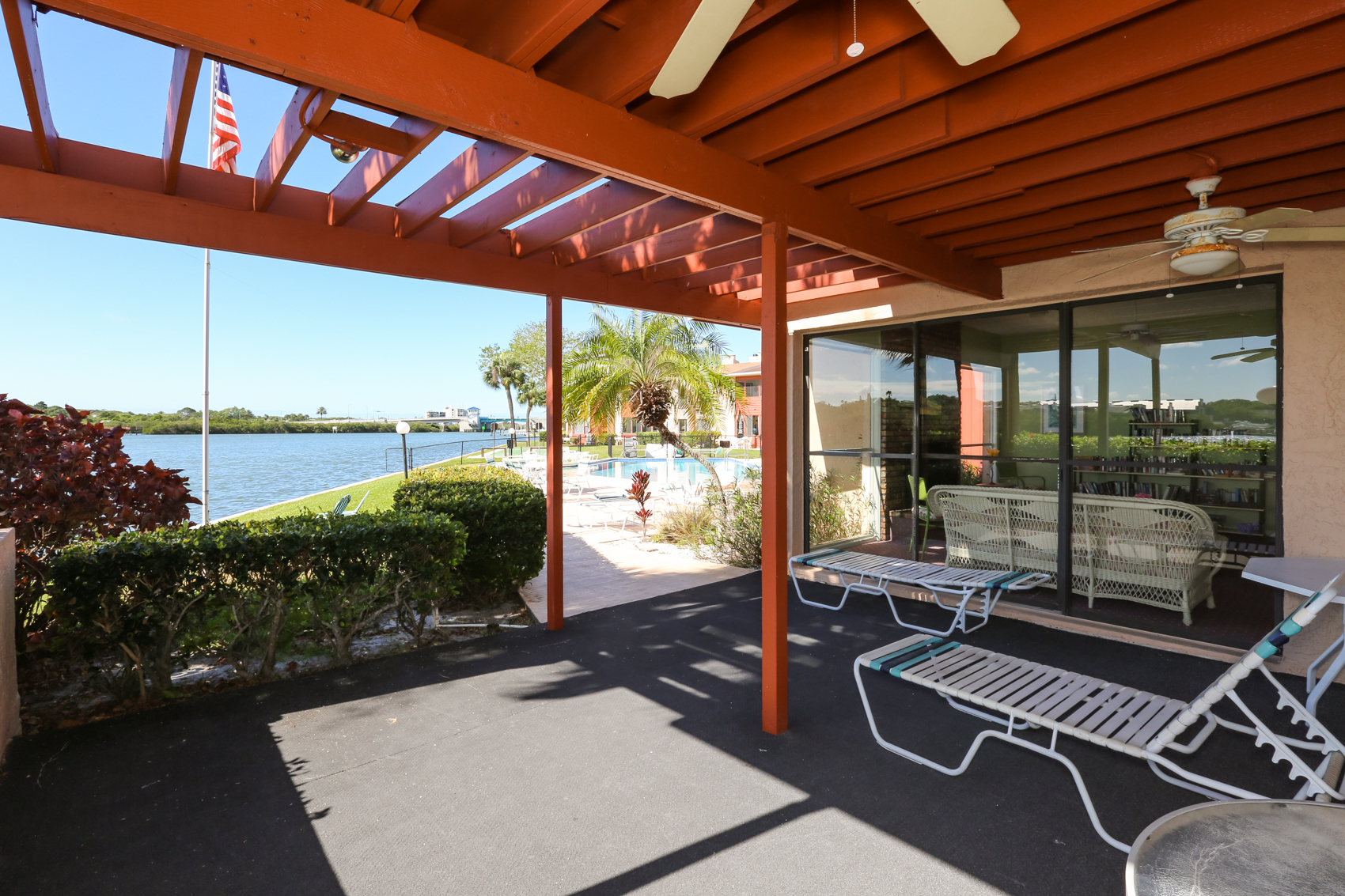 1 Windrush Blvd # 4, Indian Rocks Beach, FL 33785