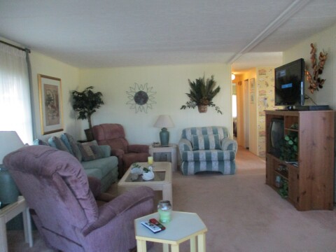 Beacon Hill Colony718 Stokely Ln.Lakeland, FL 33803
