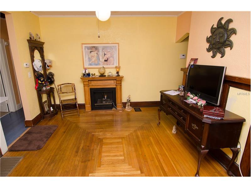 537 HUNTER STREET, Lakeland, FL 33803