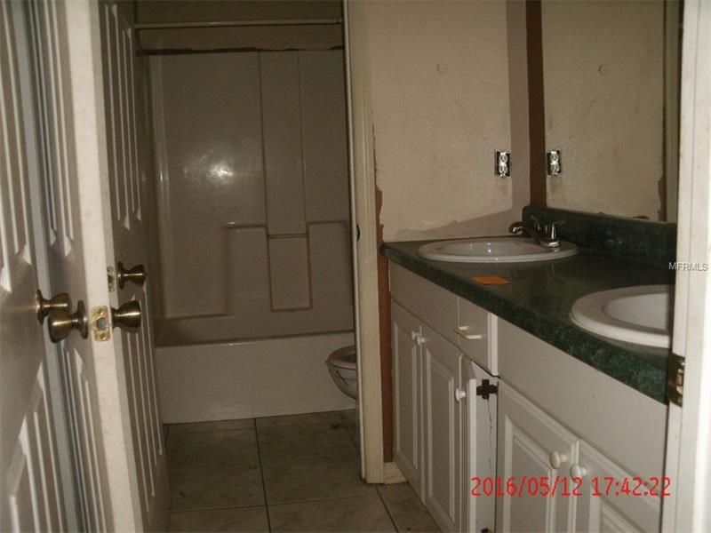 8220 SIMPSON LANE, Lakeland, FL 33809