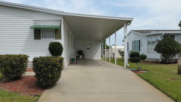 Foxwood Village1592 Valiant DriveLakeland, FL 33810