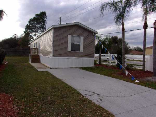 Greenbrier Village 7090 Greenbrier Village DriveLakeland, FL 33810