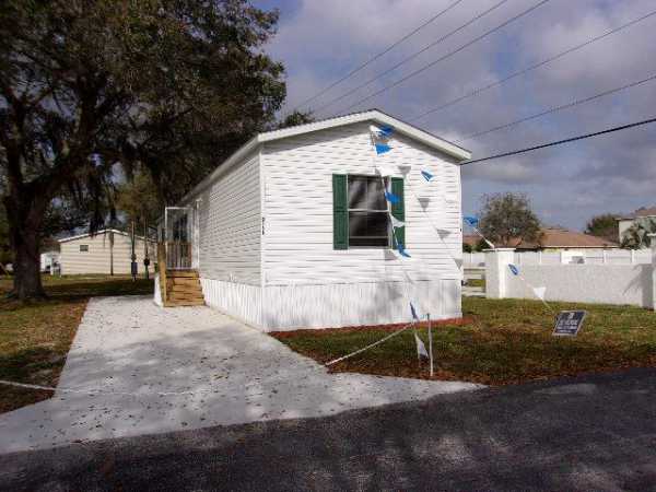 Greenbrier Village 7090 Greenbrier Village DriveLakeland, FL 33810