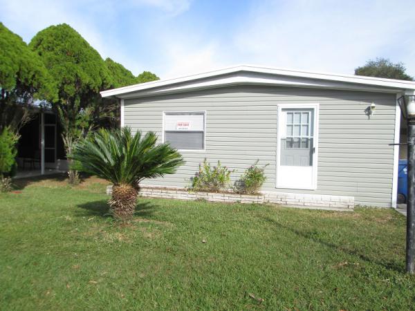 Highland Village Mobile Home Park124 Moller WayLakeland, FL 33813
