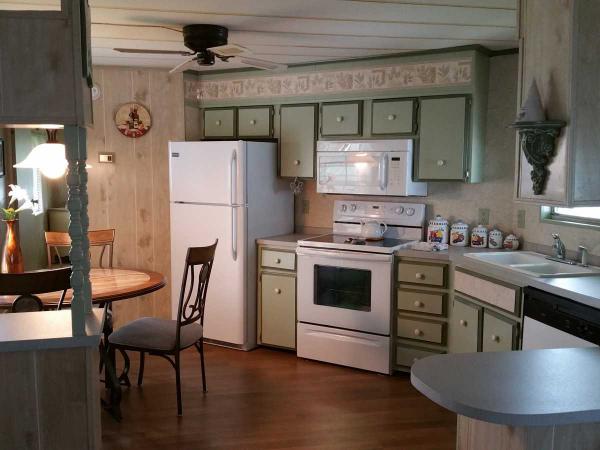 May Manor Mobile Home Park332 Lisa StreetLakeland, FL 33815