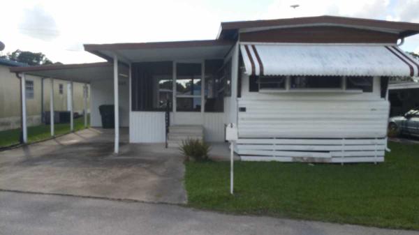 May Manor Mobile Home Park320 Bird AvenueLakeland, FL 33815