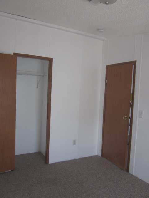 Hickory Hills Manor1410 Colt LaneLakeland, FL 33815