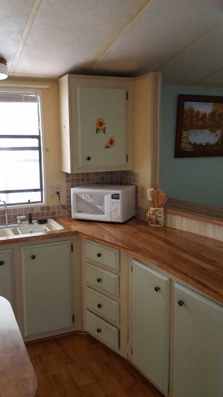 Hickory Hills Manor1507 Paddock LaneLakeland, FL 33815