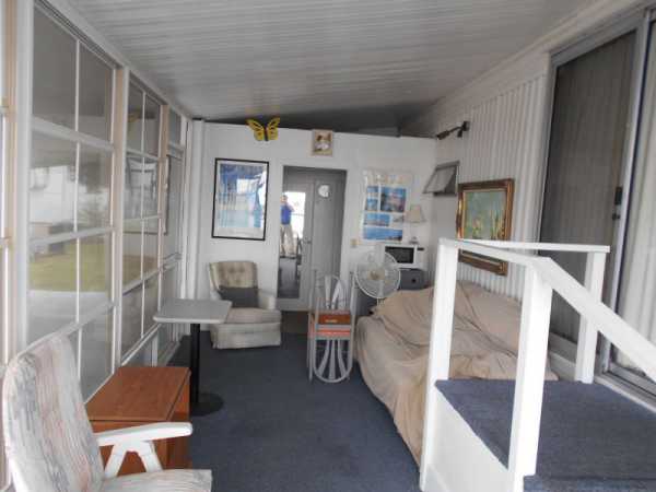 Sterling Mobile Home Park81 Lucile StreetLakeland, FL 33815