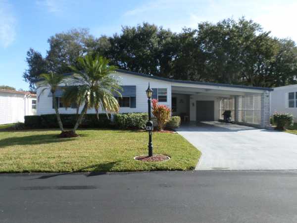 The Hamptons Golf and Country Club147 E HAMPTON DRAuburndale, FL 33823