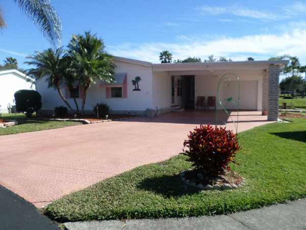 The Hamptons Golf and Country Club187 GOLF VIEW DRAuburndale, FL 33823