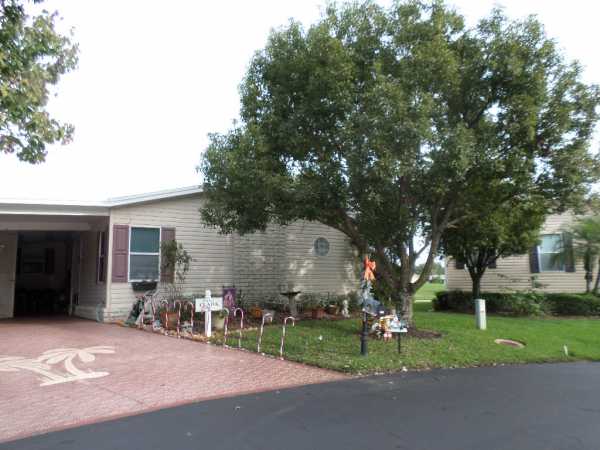 The Hamptons Golf and Country Club329 WALDORF DRAuburndale, FL 33823