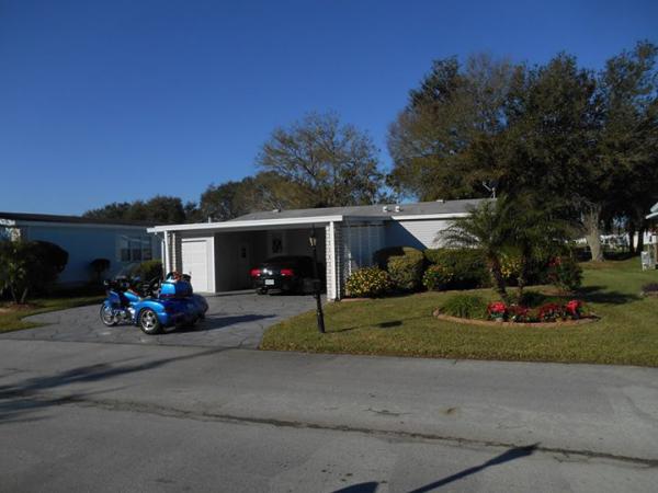 The Hamptons Golf and Country Club146 East Hampton DriveAuburndale, FL 33823