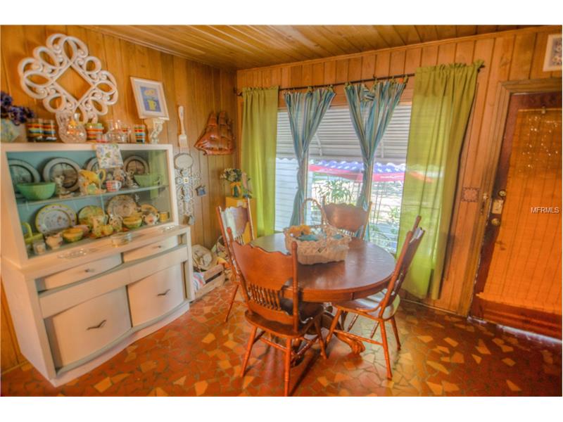 224 W LAKE AVENUE, Auburndale, FL 33823
