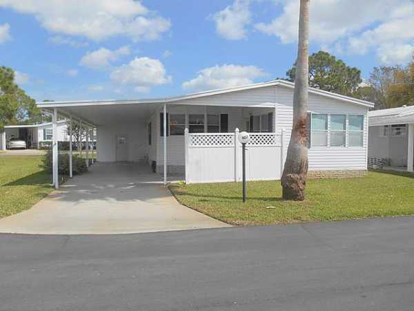 Crystal Lake Club603 E Mockingbird LnAvon Park, FL 33825