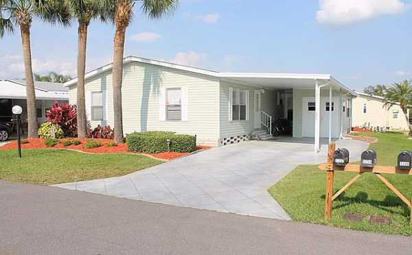 Crystal Lake Club3257 Woodstork CircleAvon Park, FL 33825