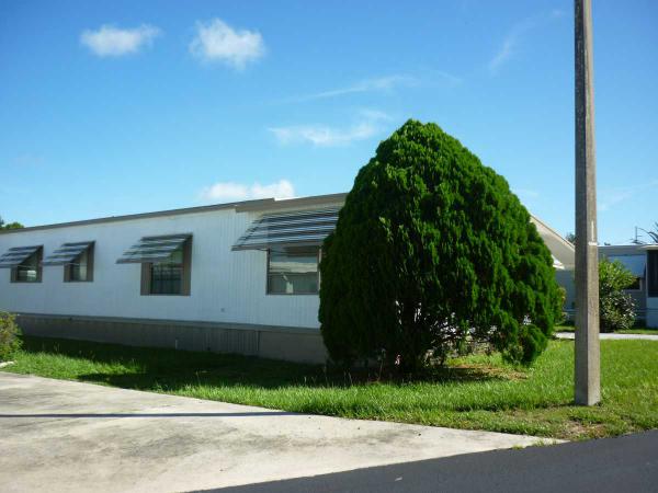 Dell Lake Village38 Rainbow Lane EastDundee, FL 33838