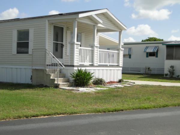 Dell Lake Village58 Juniper Drive EastDundee, FL 33838