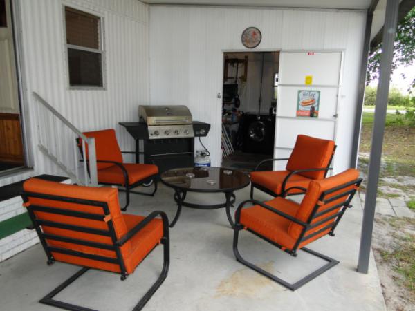 Dell Lake Village232 Greenhaven Rd WDundee, FL 33838
