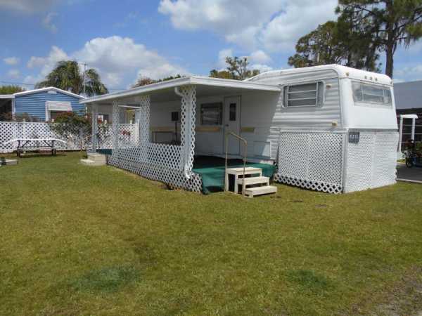 Camp Inn Resorts 10404 HWY 27, LOT R-211Frostproof, FL 33843