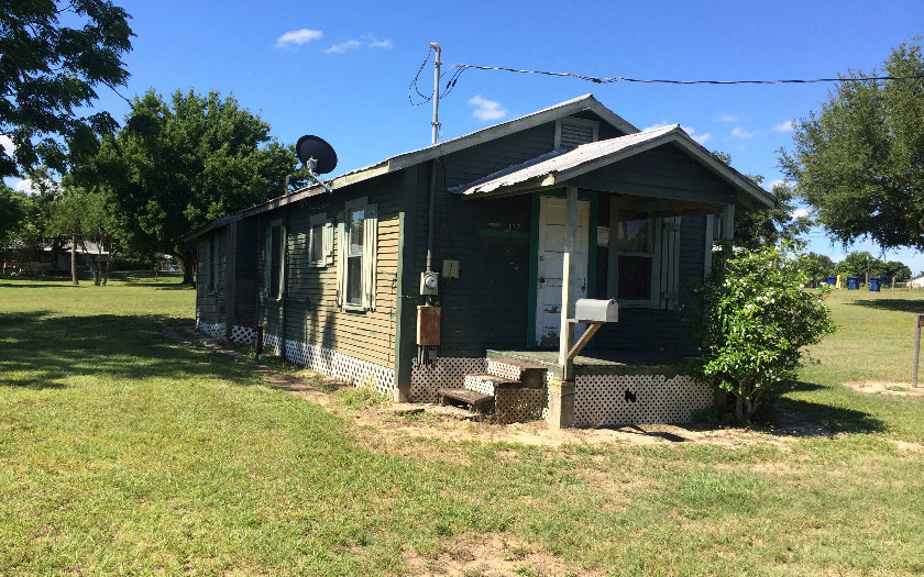 117 4th St., Frostproof, FL 33843