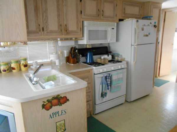 Camp Inn Resorts 10404 HWY 27, LOT#394Frostproof, FL 33843