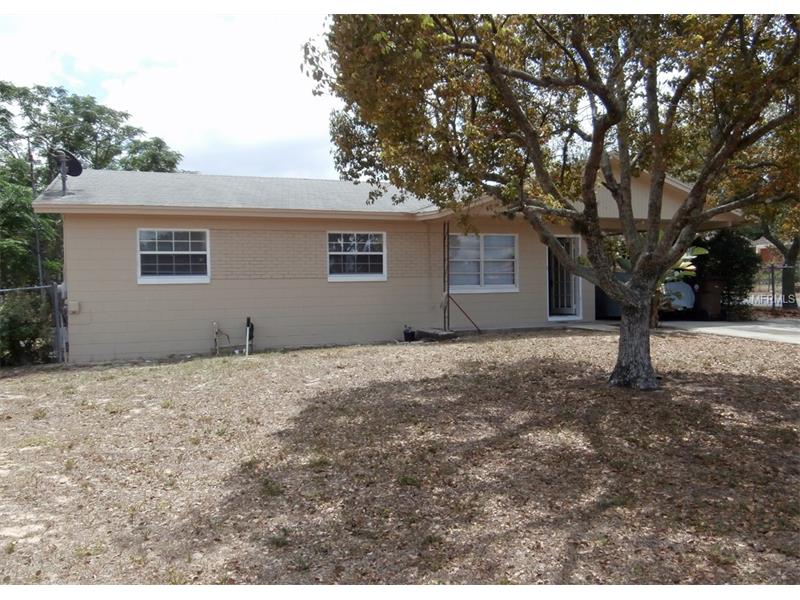 2401 WINGER AVENUE, Haines City, FL 33844