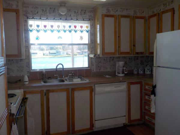 Woodland Lakes Mobile Home Community1901 U.S. HWT 17-92 lot 77Lake Alfred, FL 33850