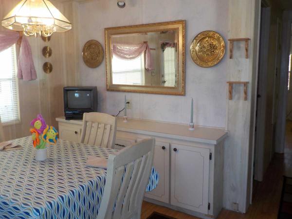 Woodland Lakes Mobile Home Community1901 U.S. HWT 17-92 lot 77Lake Alfred, FL 33850