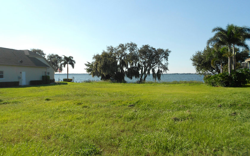 561 SUNSET POINTE, Lake Placid, FL 33852