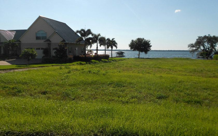 561 SUNSET POINTE, Lake Placid, FL 33852