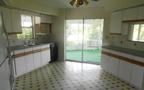 141 Bougainvillea St NE, Lake Placid, FL 33852
