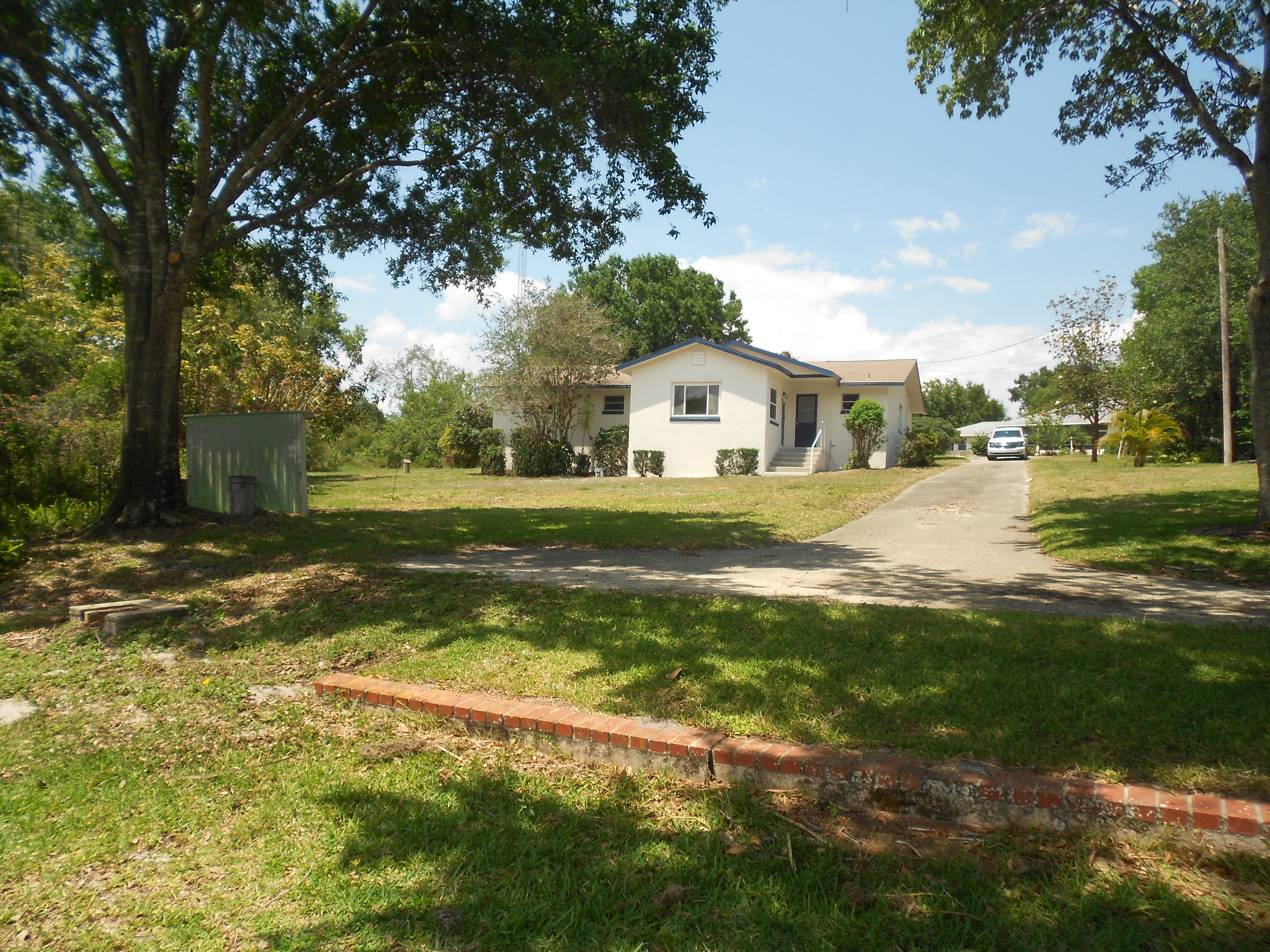 52 Lake Henry Dr, Lake Placid, FL 33852