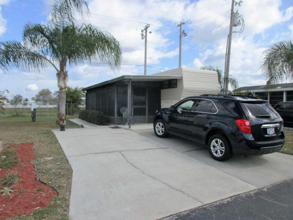 Sun Shine Rv Resort 20 N Lake SideLake Placid, FL 33852
