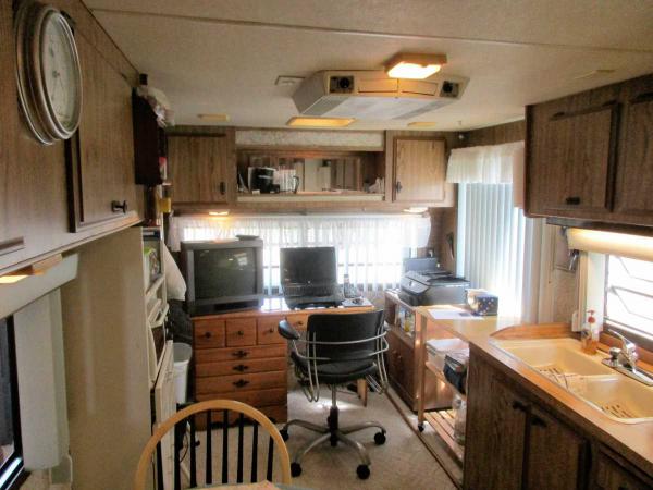Sun Shine Rv Resort 20 N Lake SideLake Placid, FL 33852