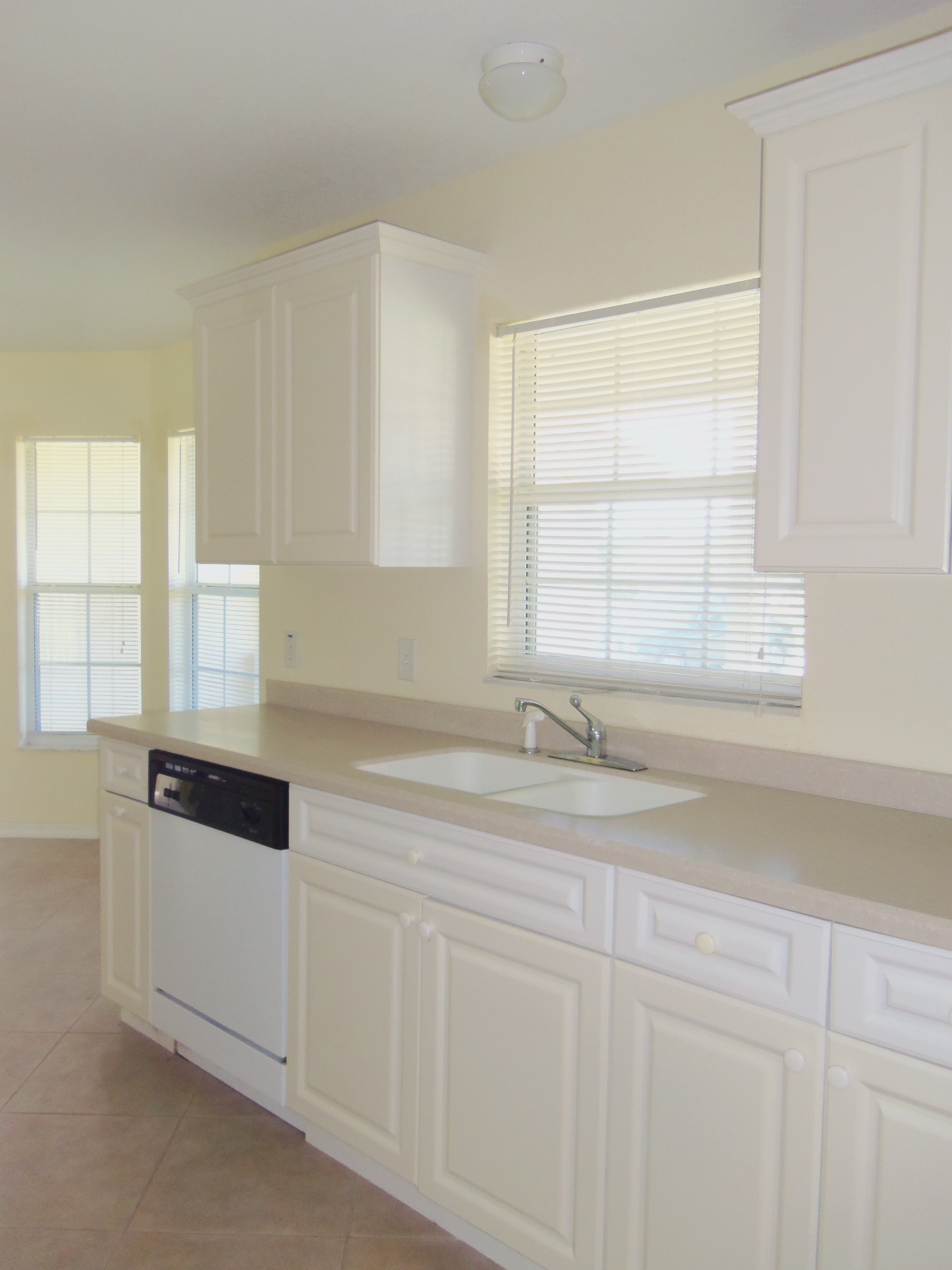3020 Plumosa Dr, Indian Lake Estates, FL 33855