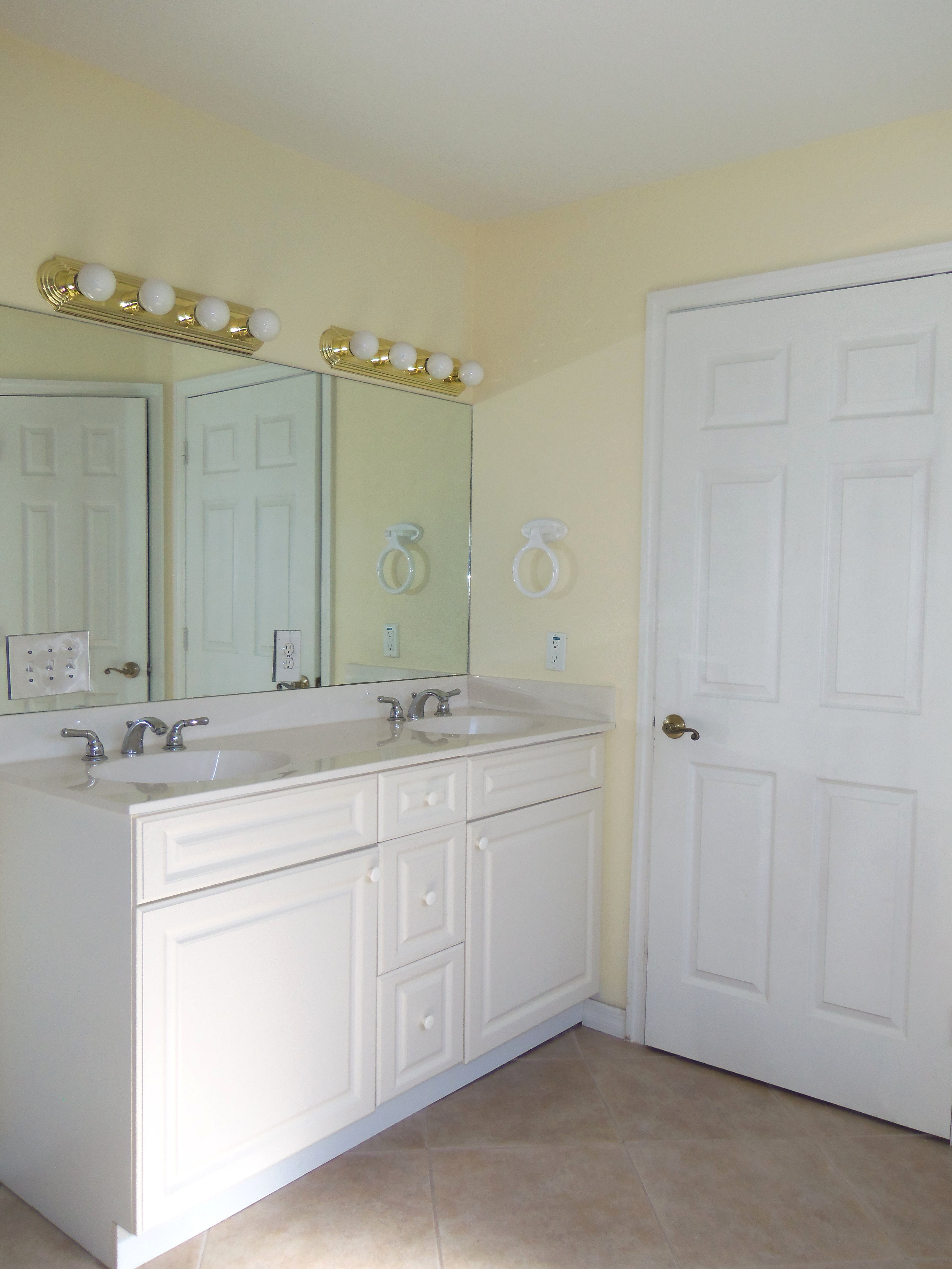 3020 Plumosa Dr, Indian Lake Estates, FL 33855