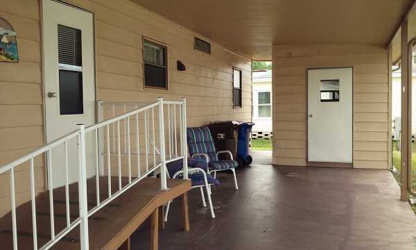Lake Pointe Village288 Lake Erie DriveMulberry, FL 33860