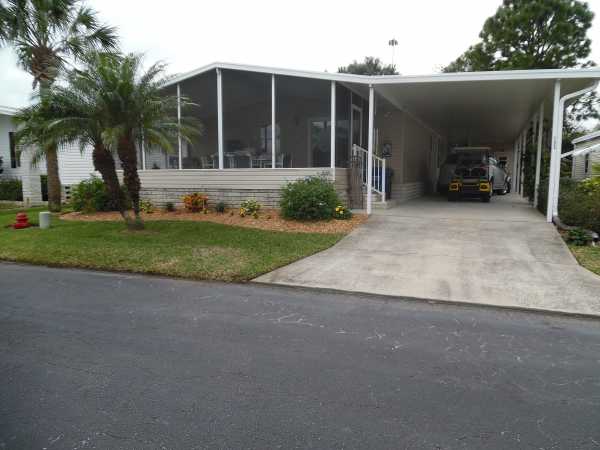 Lake Pointe Village133 Lake Michigan DriveMulberry, FL 33860