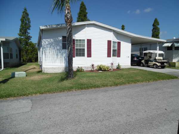 Lake Pointe Village373 Lake Erie LaneMulberry, FL 33860