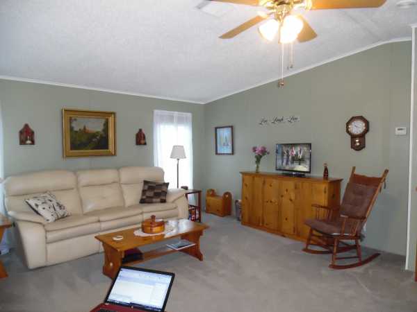 Lake Pointe Village373 Lake Erie LaneMulberry, FL 33860