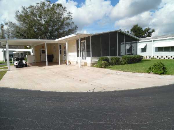 Lake Pointe Village34 Lake Pointe DriveMulberry, FL 33860