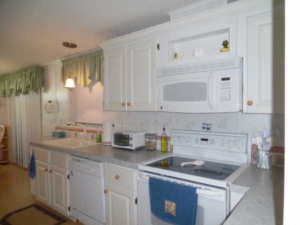 Lake Pointe Village234 Lake Huron DriveMulberry, FL 33860
