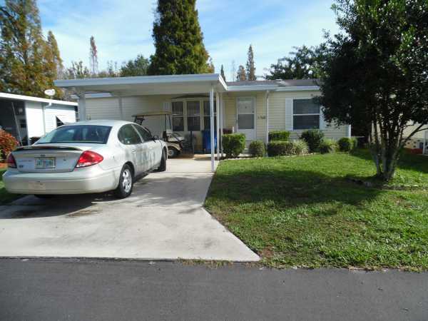 Lake Pointe Village388 Lake Erie LaneMulberry, FL 33860