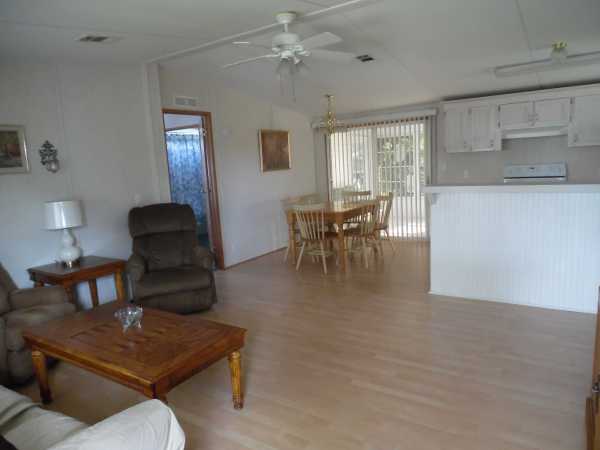 Lake Pointe Village388 Lake Erie LaneMulberry, FL 33860