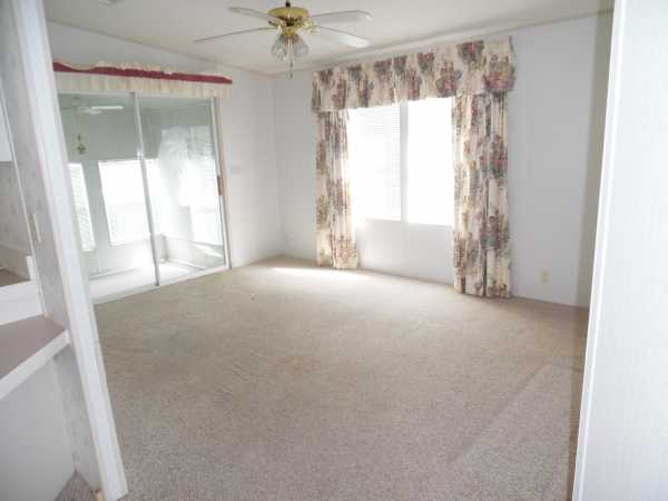Lake Pointe Village214 Lake Huron DriveMulberry, FL 33860