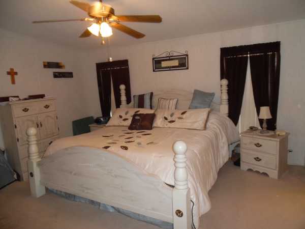Lake Pointe Village338 Lake Huron DriveMulberry, FL 33860
