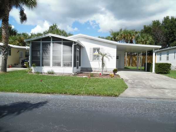 Lake Pointe Village207 Lake Huron DriveMulberry, FL 33860